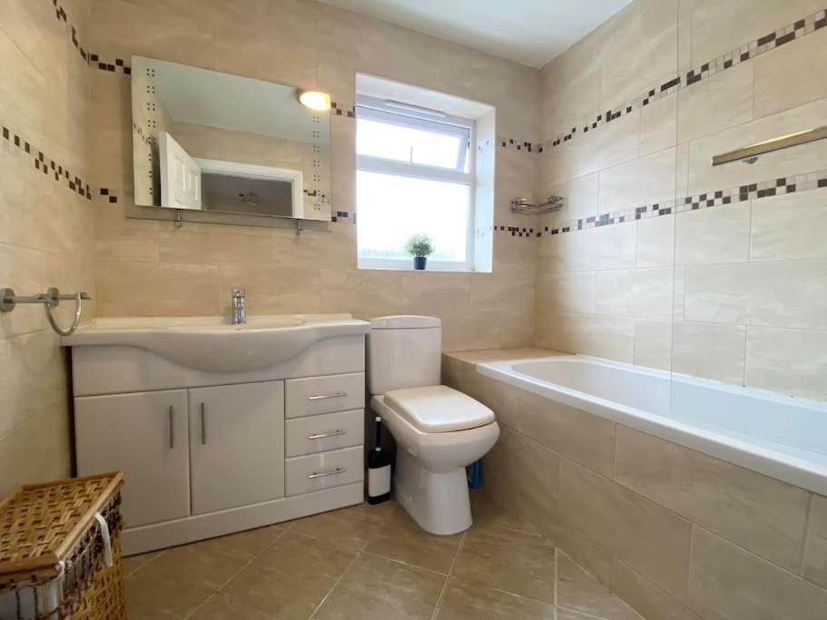 Villa Family Relax In The Seaside Town With Parking Hastings Exterior foto