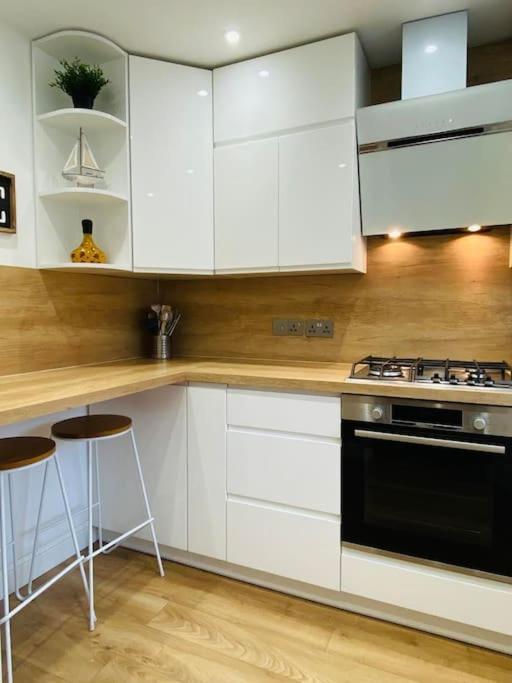 Villa Family Relax In The Seaside Town With Parking Hastings Exterior foto